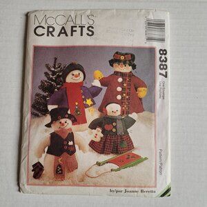 Snowman family dolls Christmas decorations McCall's Crafts uncut sewing pattern